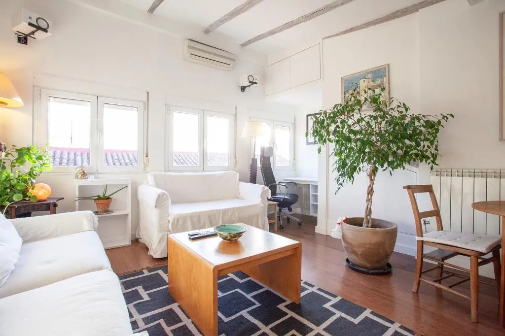 Spacious flat for families by Allô Housing, Madrid, Spania