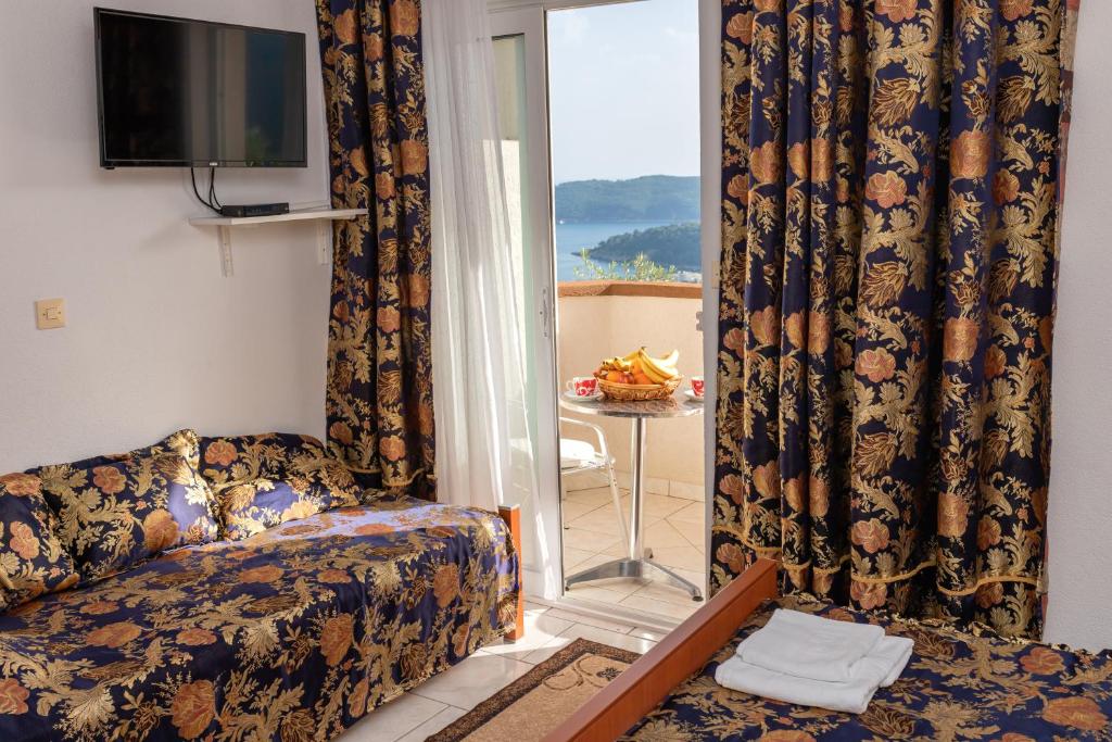 Postel nebo postele na pokoji v ubytování " Villa Kruna Lux "