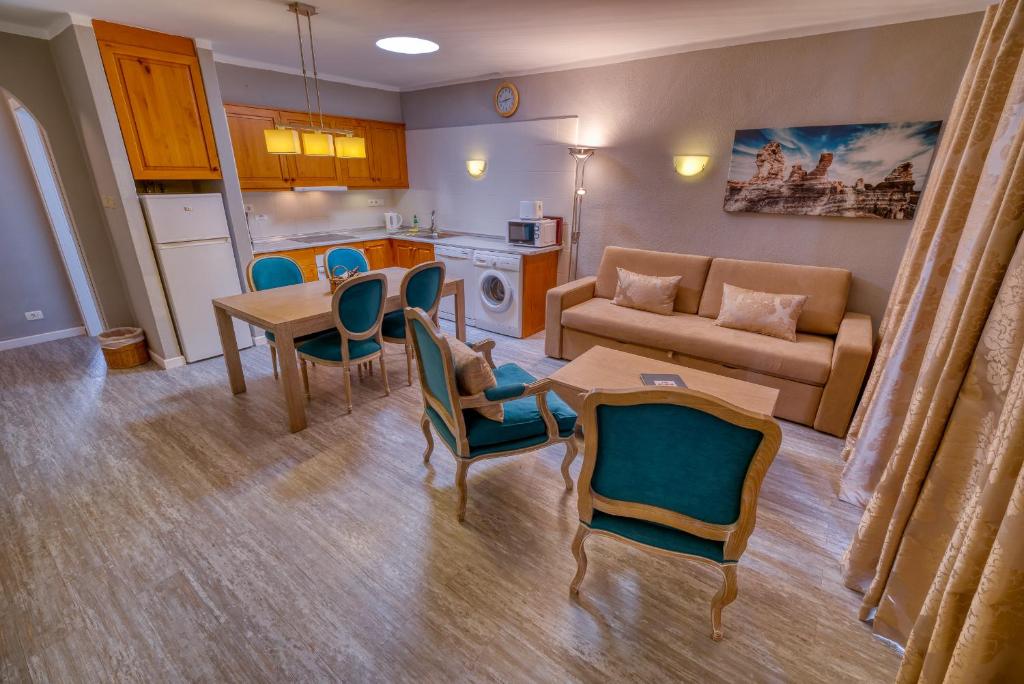 Kuchyň nebo kuchyňský kout v ubytování Ona Las Brisas