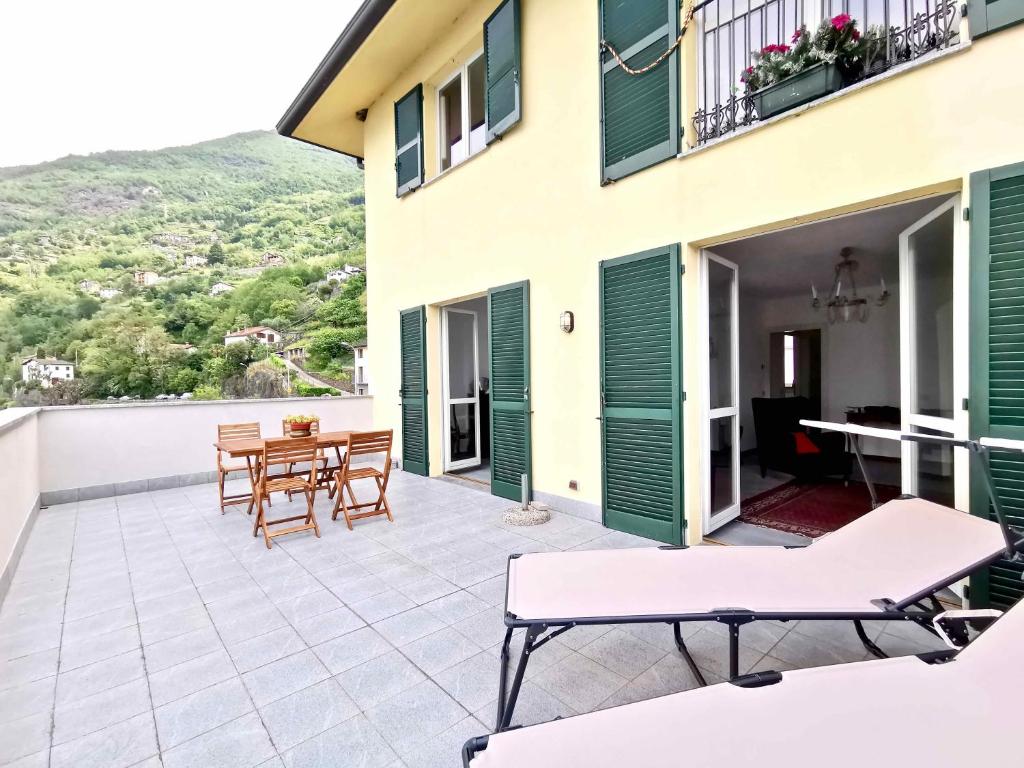 Nespecifikovaný výhled na hory nebo výhled na hory při pohledu z apartmánu