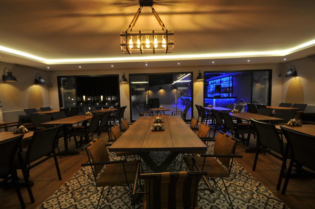 Restaurace v ubytování Club Sema Suite Hotel