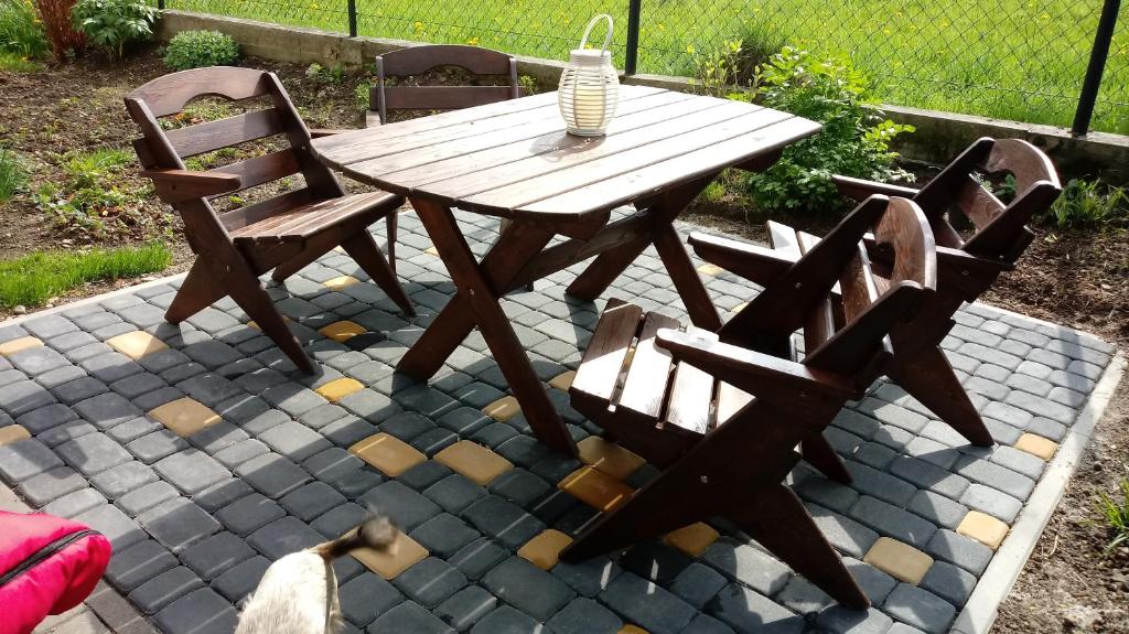 Vonkajšia záhrada v ubytovaní Apartament Pilsko 1