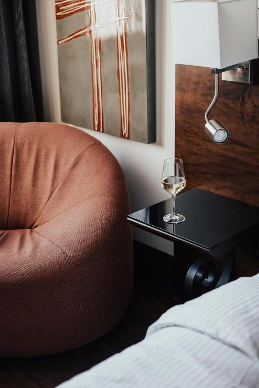 Auberge du Vieux Port by Gray Collection - Resim 13