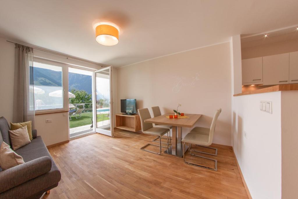 Posedenie v ubytovaní Appartements Verdinserhöhe
