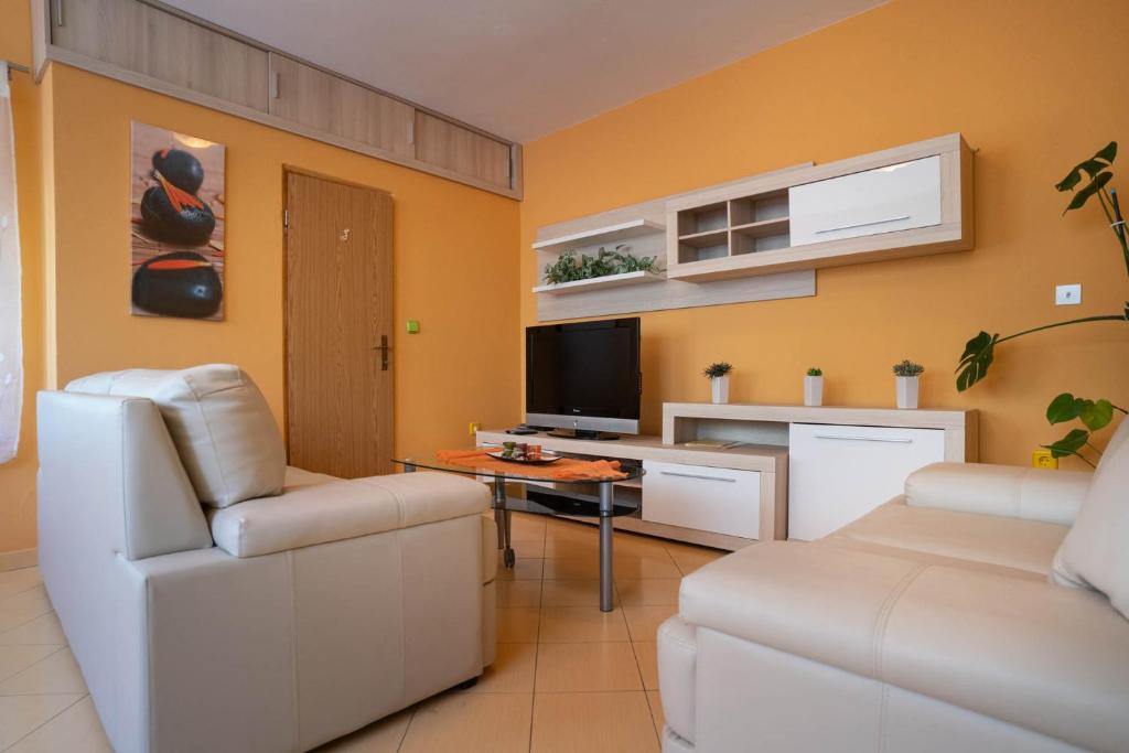 Ruang duduk di Apartment Limun
