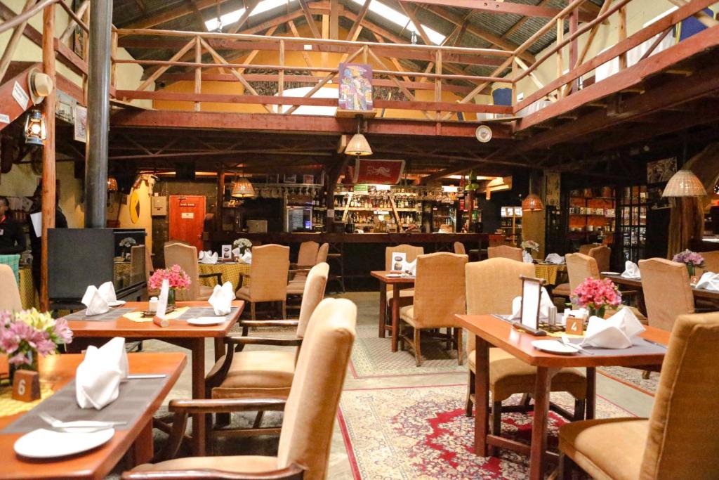 Restaurace v ubytování Kongoni Camp