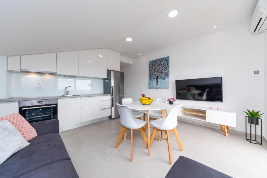 Kuchyň nebo kuchyňský kout v ubytování Sun Apartment Klis