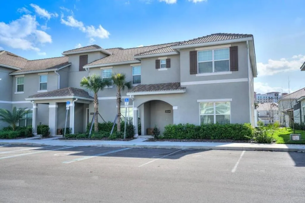 3064 Gatsby Extraordinary home at Storey Lake, Kissimmee, United States