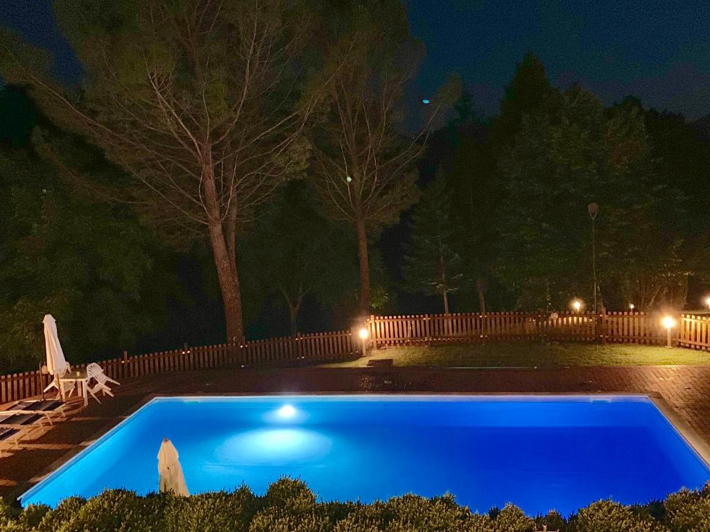 Bazén v ubytování Agriturismo Pratofranco nebo v jeho okolí
