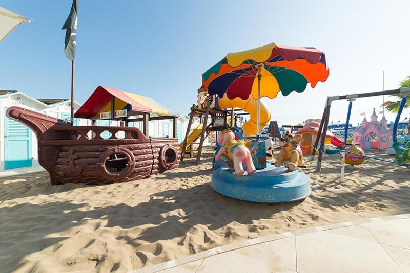 Hotel Liane Riccione - Resim 29