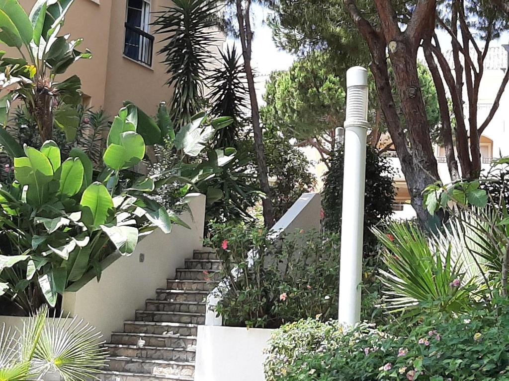 Waterfront Marbella apartment near the Nikki Beach (Spanje ...