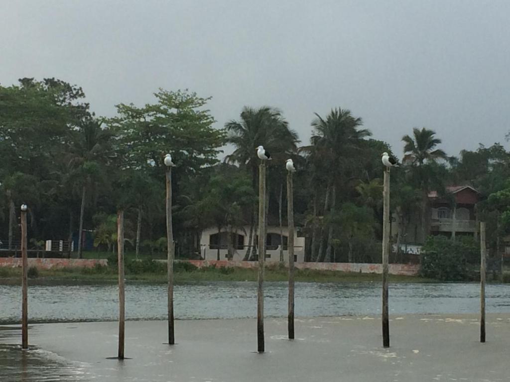  Guaraú Praia Suítes