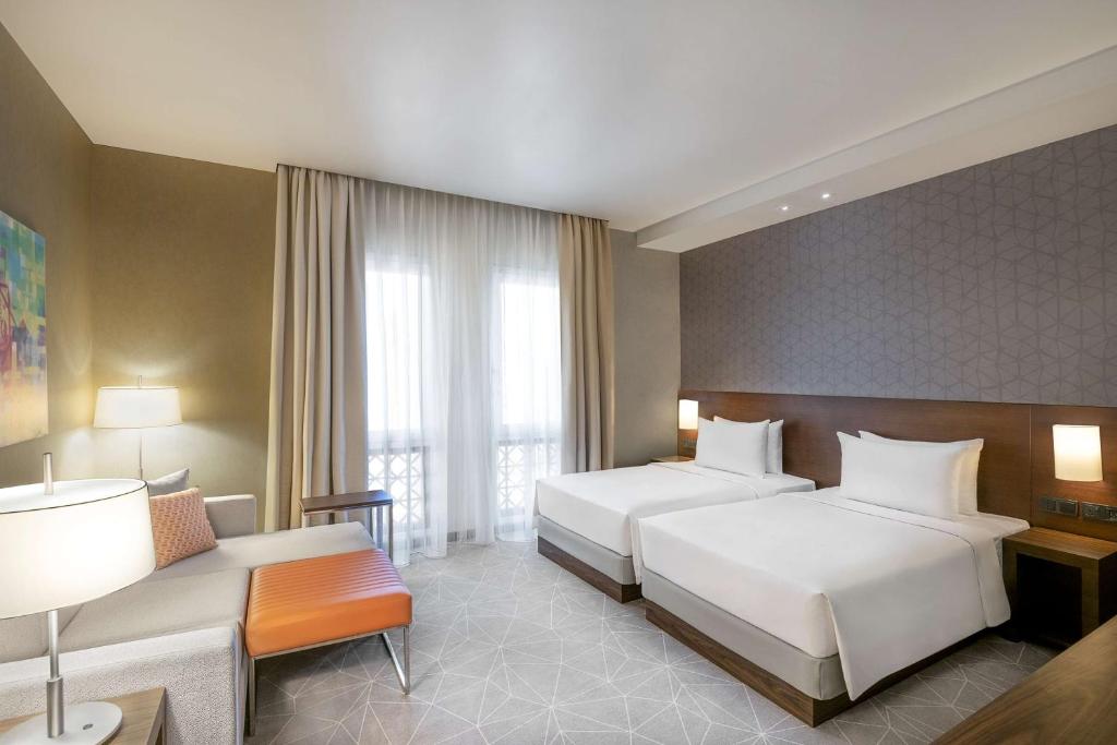 
Twin Room with Sofa Bed - Free Breakfast, Complimentary Transfer to Gold Souk
