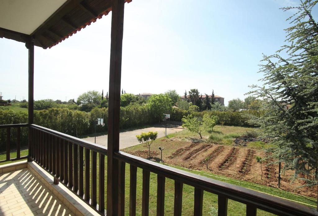 A garden outside Villa Aurora