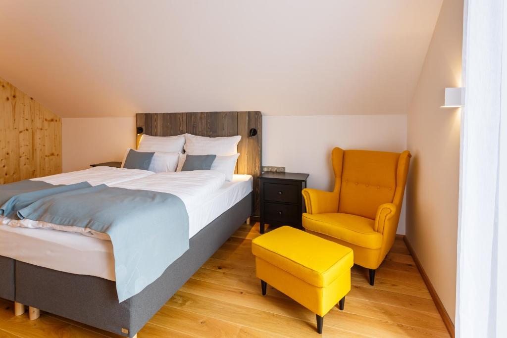 Restaurace a penzion Pod Lipami Metylovice - Camera Tripla Di Lusso Con Sauna