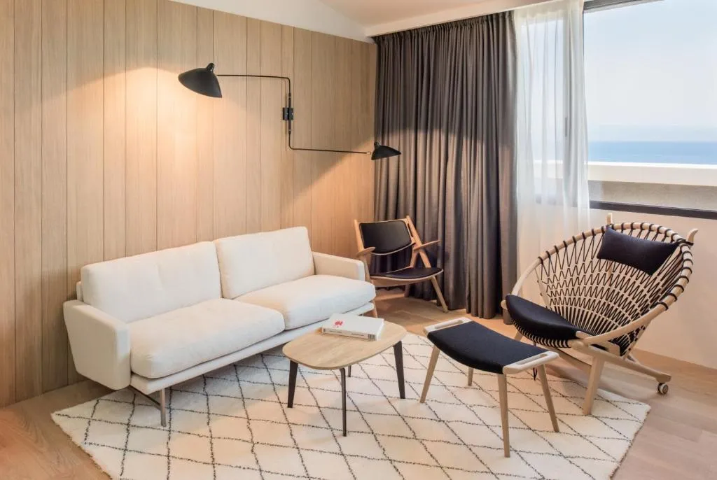 Penthouse Suite