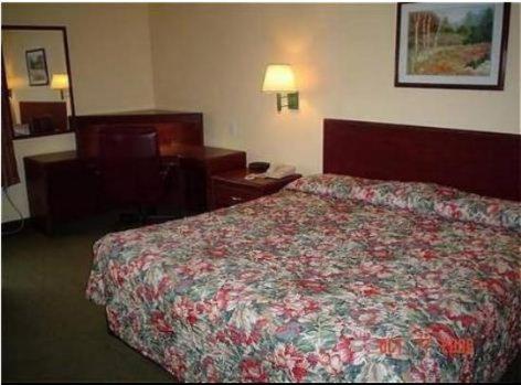 Country Hearth Inn-Union City - Zimmer Mit Kingsize-Bett – Raucher