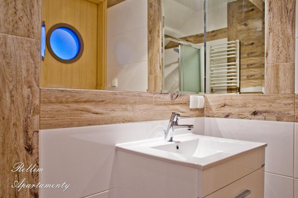 Kúpeľňa v ubytovaní Rellim Apartamenty