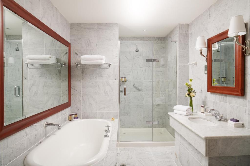 The Culloden Estate and Spa - Resim 23