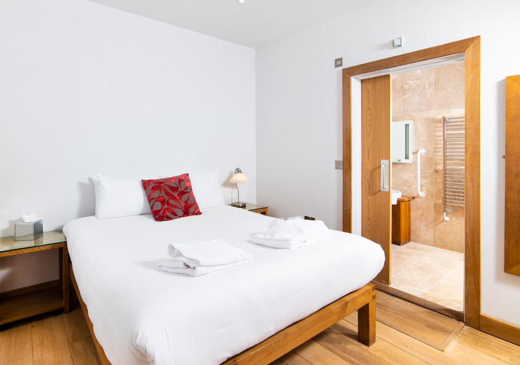 Pelham House - 