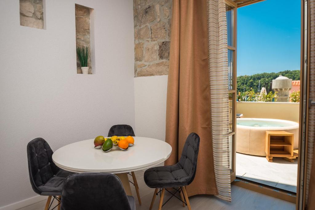 Casa Antika Suites - 8