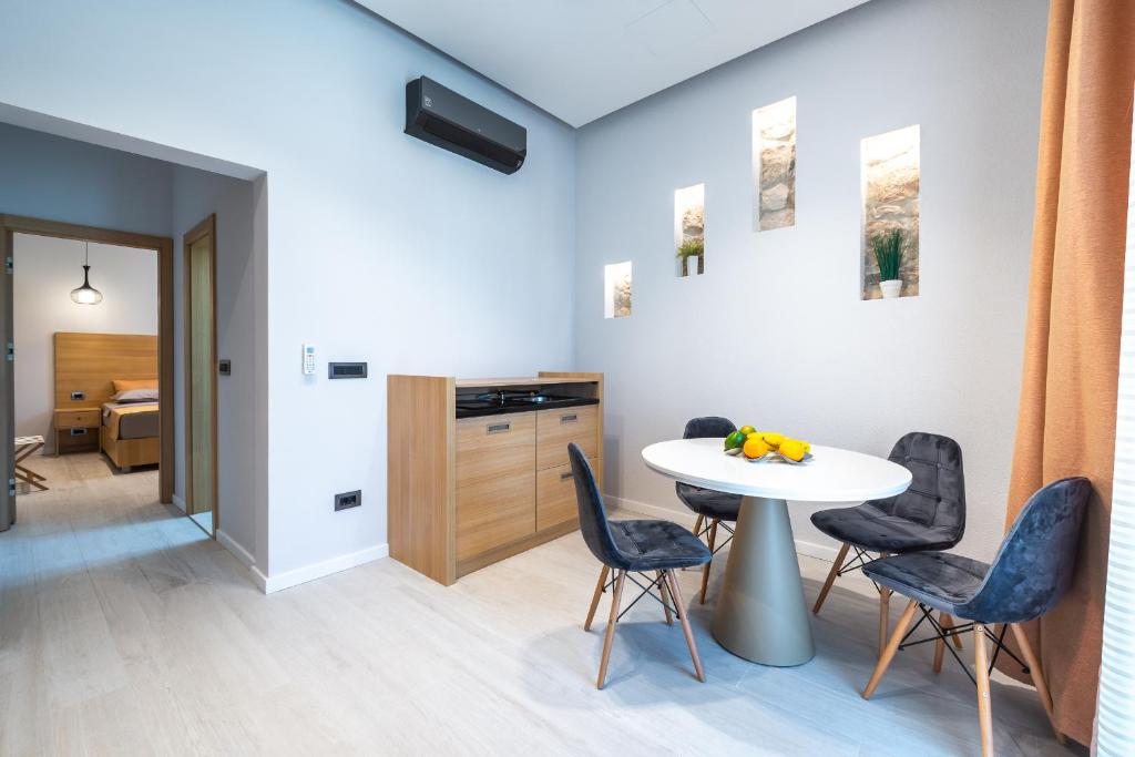 Casa Antika Suites - 5