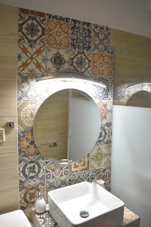 A bathroom at Martha's Apartment