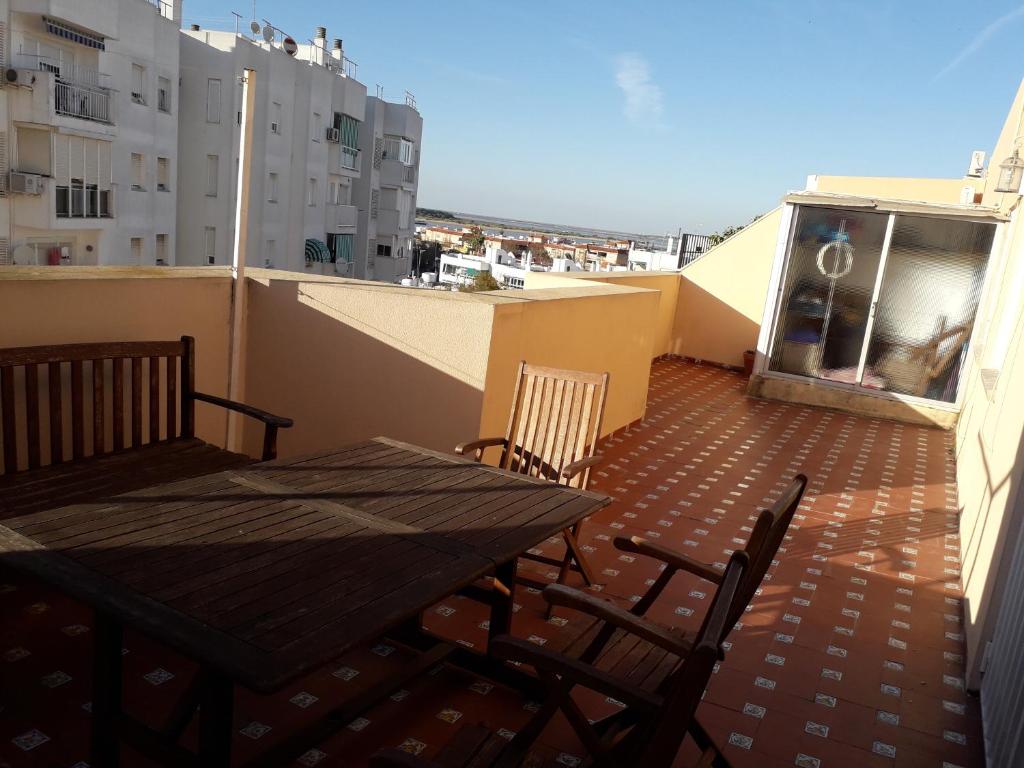 Balkón alebo terasa v ubytovaní Atico con espectacular terraza con vistas magníficas a la desembocadura del Guadalquivir