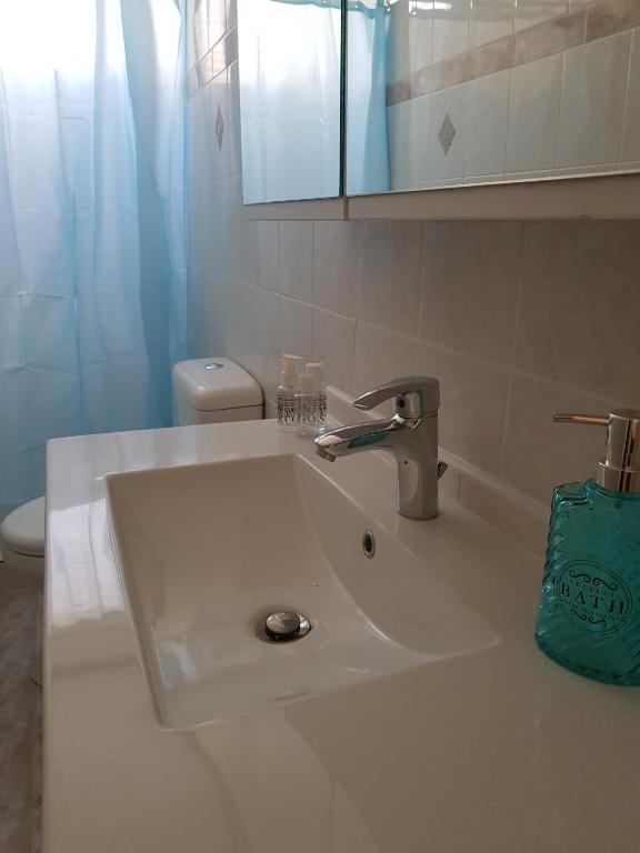 A bathroom at Casa del mar