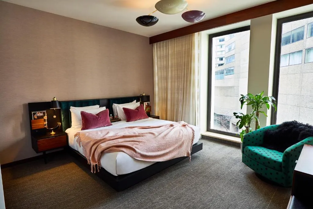Cherry Suite