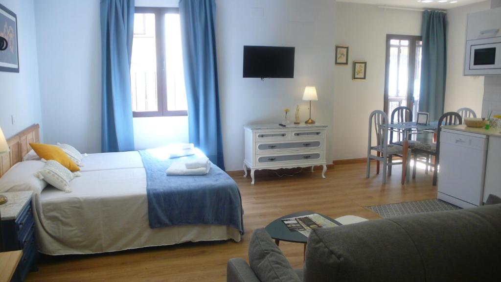 Posteľ alebo postele v izbe v ubytovaní Casa Armas A, en Zocodover, Casco Histórico