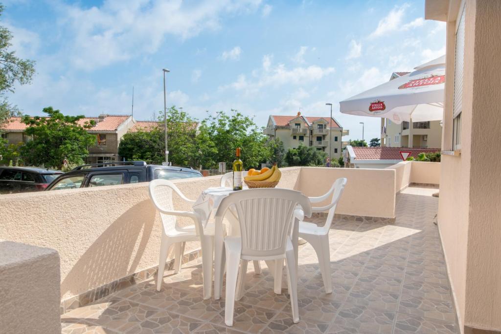 Apartments Vjera Petrovac - King Studio Avec Canapé-lit