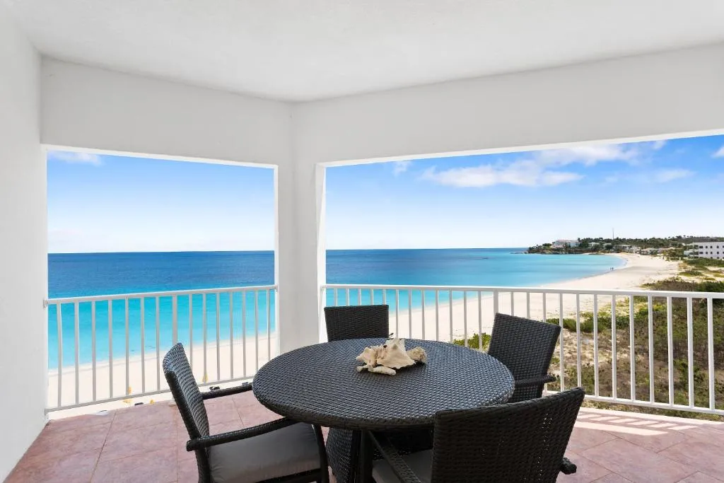 Two-Bedroom Apartment with Ocean View