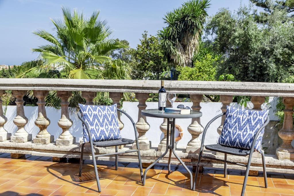 Balkón alebo terasa v ubytovaní Villa Casakhan, Beautiful Luxury Villa,