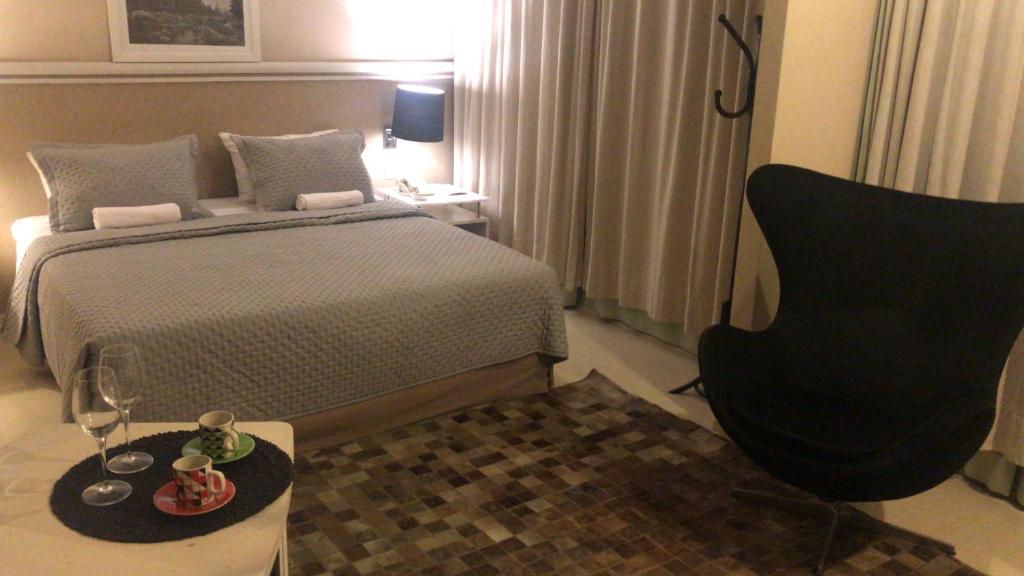  Flat em frente ao Shopping Vila Olímpia