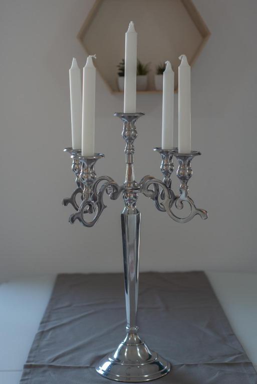 Apartments Steel Residence -Tesla Test Drive and 120 kW Supercharger