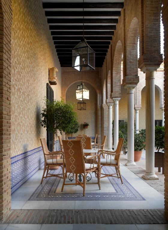 Posedenie v ubytovaní Parador de Carmona