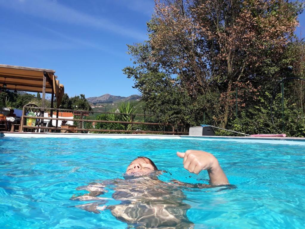 Basen w obiekcie B&b Il Rustico lub w pobliżu
