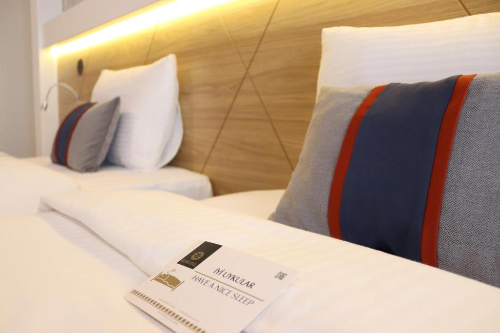 DES'OTEL - 