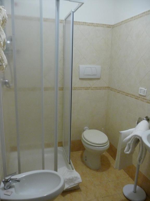Agriturismo Biologico Corte Aragonese - Chambre Quadruple Avec Vue Sur Jardin