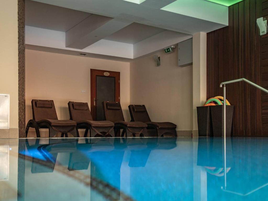 Bazén v ubytovaní Villa Wernera Hotel & Spa alebo v jeho blízkosti