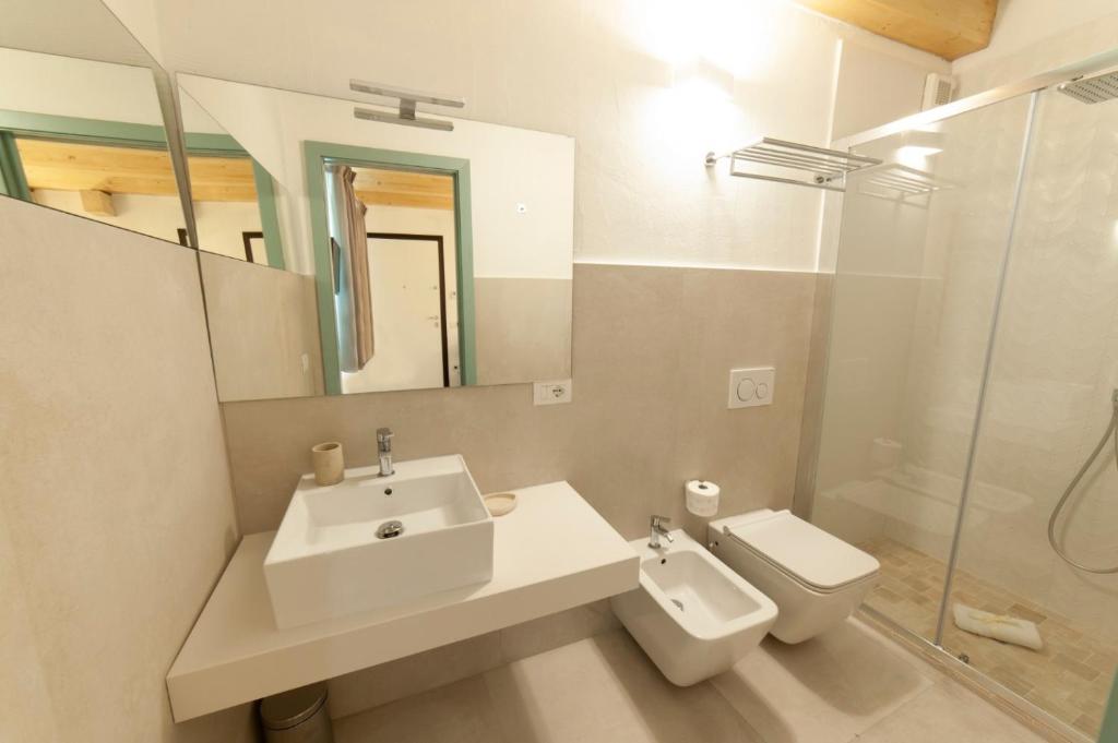 A bathroom at PERDAS ROOMS