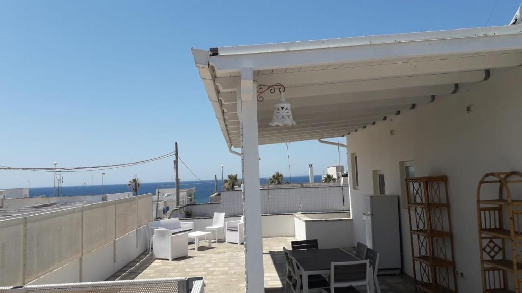 Balkón nebo terasa v ubytování Attico a 150 mt dal mare