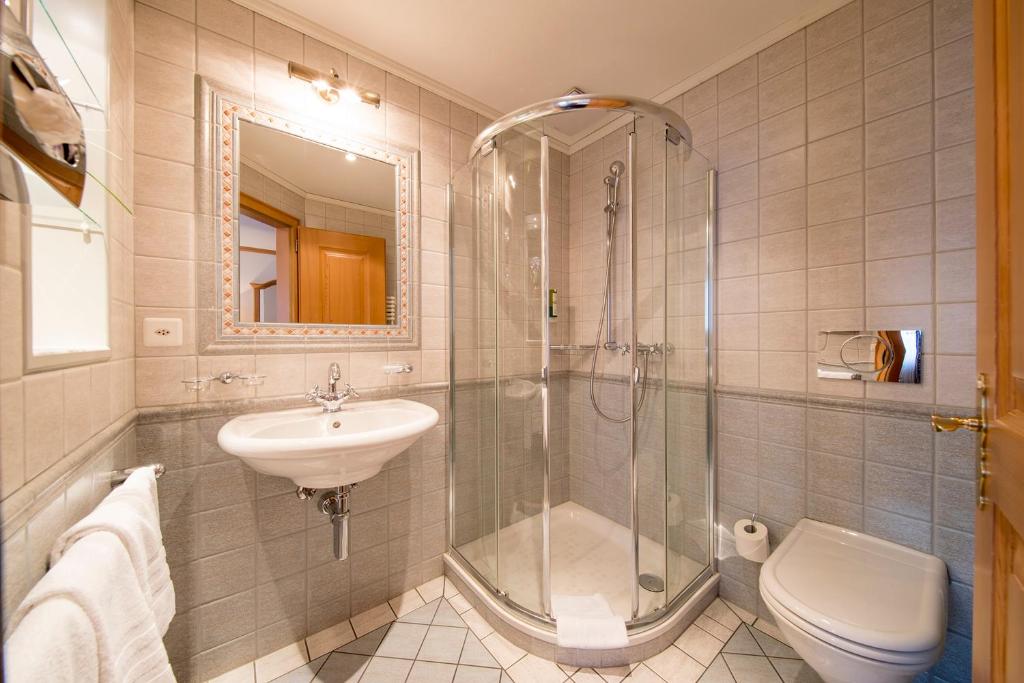 Koupelna v ubytování Hotel Alpbach