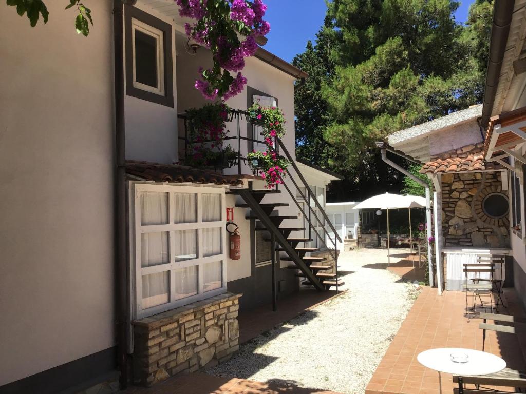 Budova, kde se bed and breakfast nachází