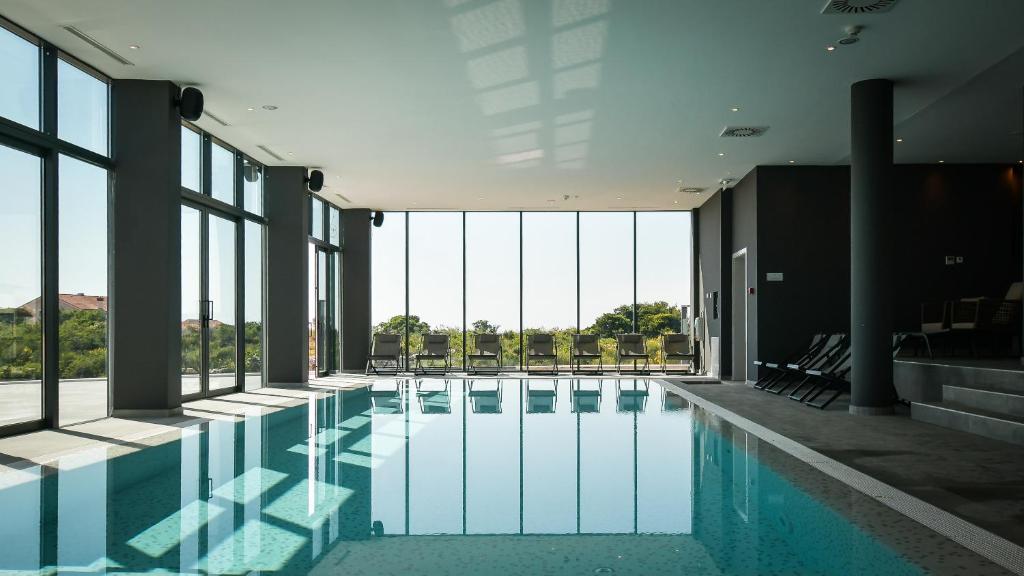 Bazén v ubytování Hotel Olea nebo v jeho okolí