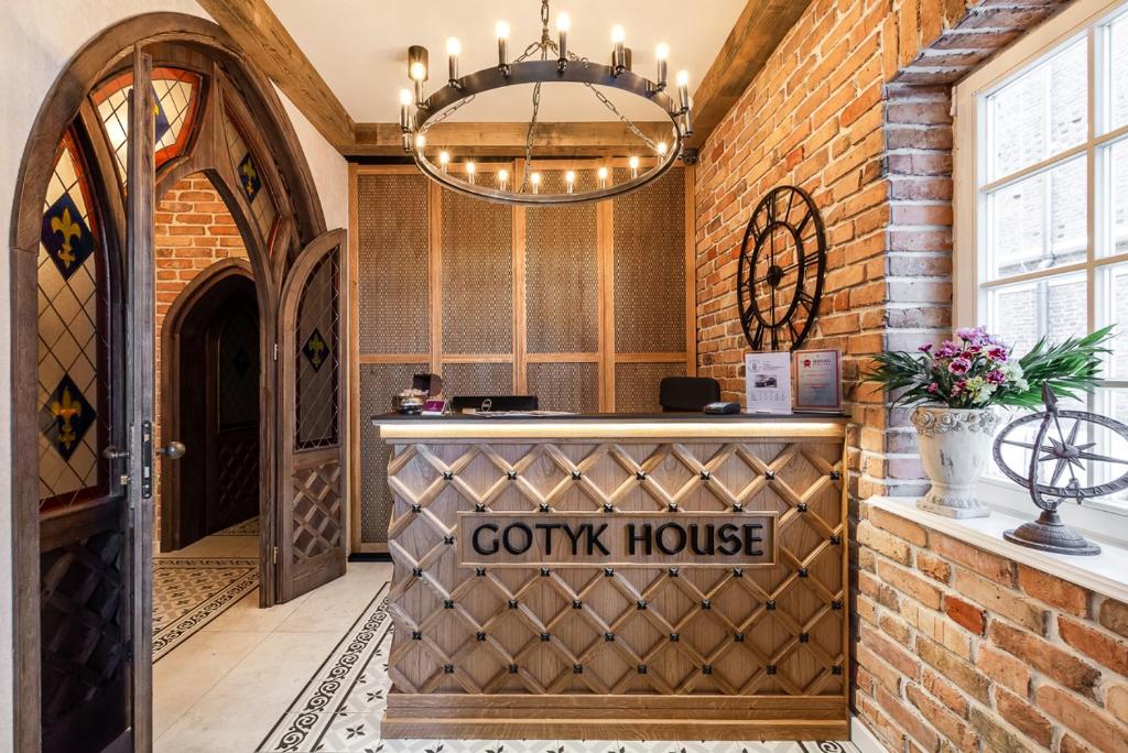 Gotyk House - Resim 5