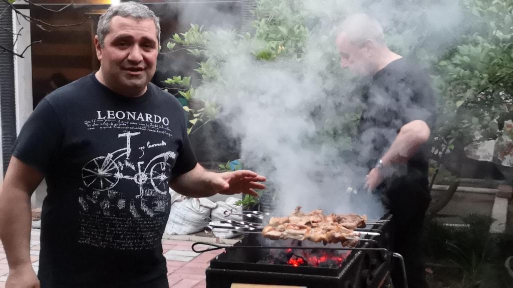 Gril dostupný pro hosty v bed and breakfast