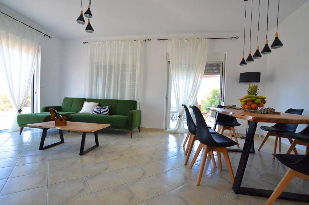 Posezení v ubytování S-EVA RESORT