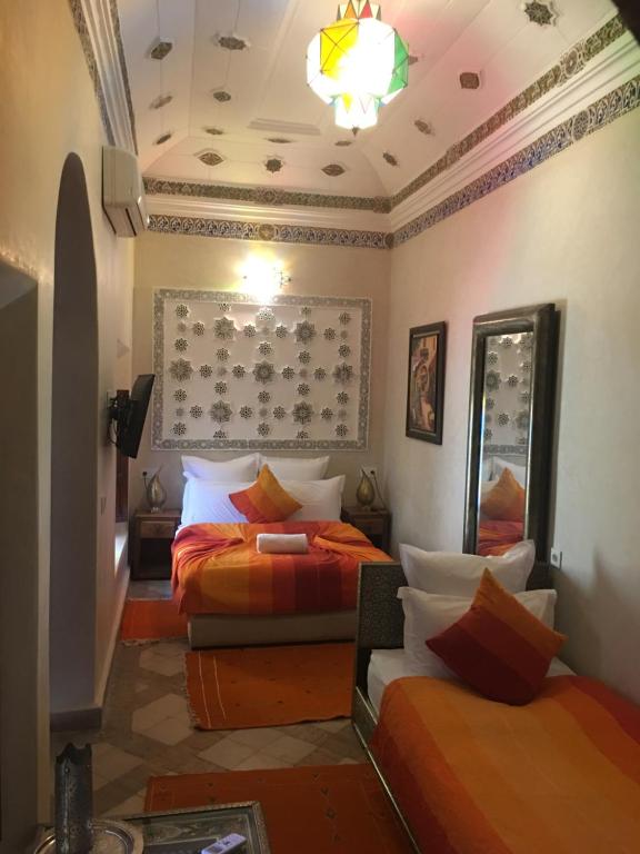 Posezení v ubytování Riad Abaka hotel & boutique